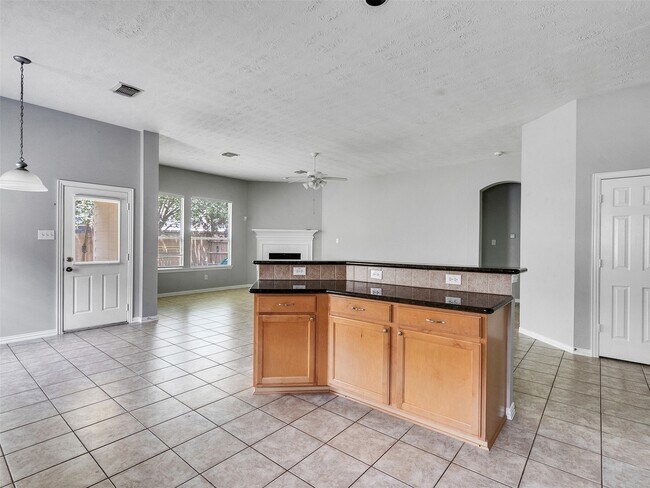 Building Photo - 18011 Outback Lakes Tr