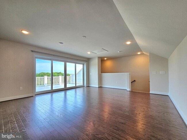 Building Photo - 17235 Branched Oak Rd