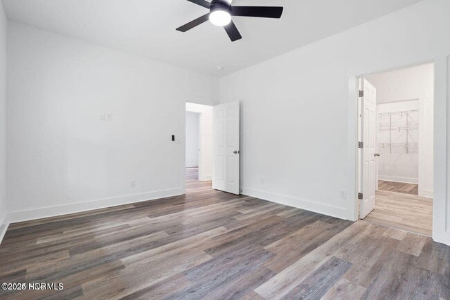 Building Photo - 841 Greenwood Ct
