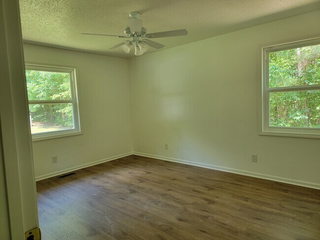 Building Photo - 1101 Lily Pad Ln