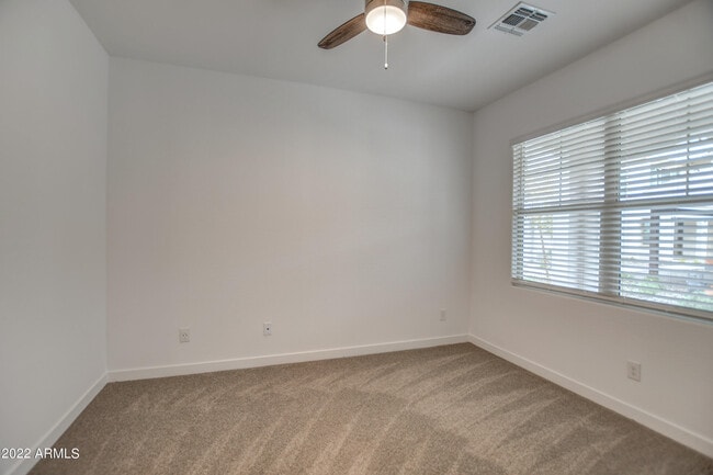 Building Photo - 4655 S Vapor