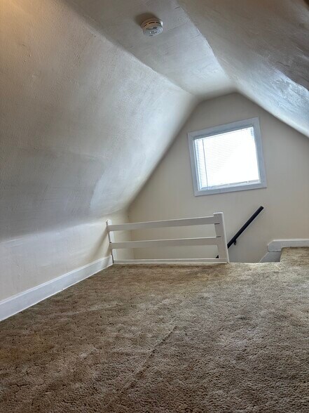 Building Photo - 134 Sherman St