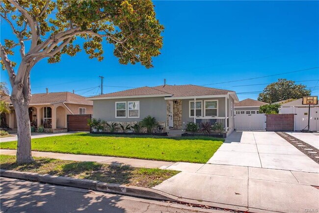 Building Photo - 2704 184th St