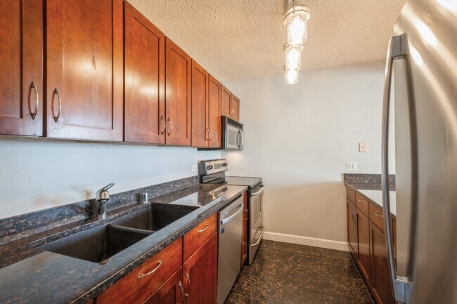 Building Photo - 30 E Huron St