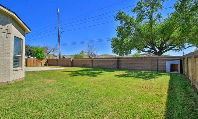 Building Photo - 17935 Gable Oak Ln