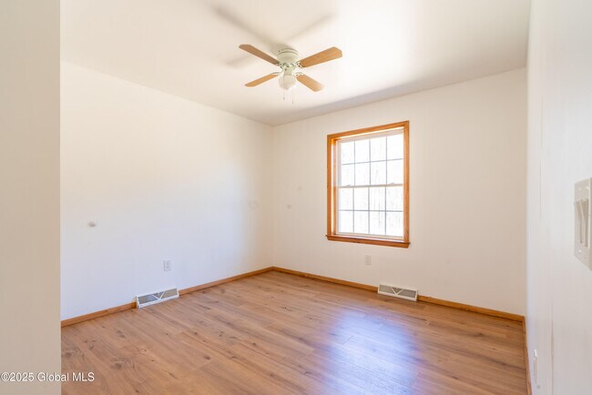 Building Photo - 4819 NY-50