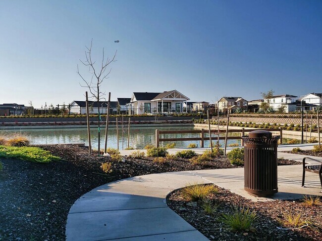 Building Photo - 243 Dock Cir