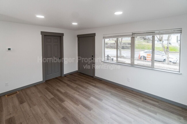 Building Photo - 3519 E 17th Ave