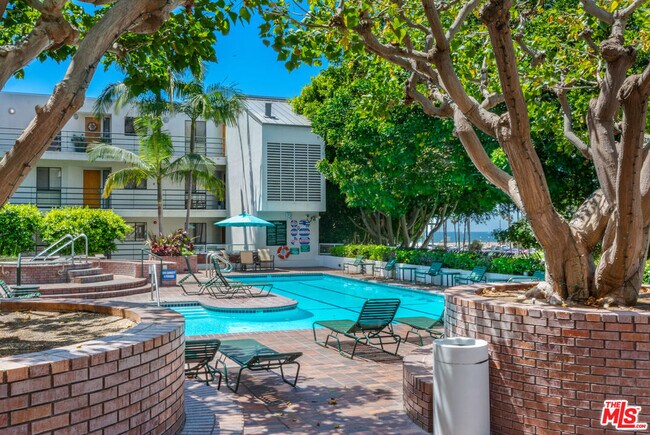 Building Photo - 2920 Neilson Wy