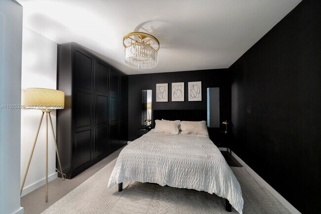 Building Photo - 3301 NE 1st Ave