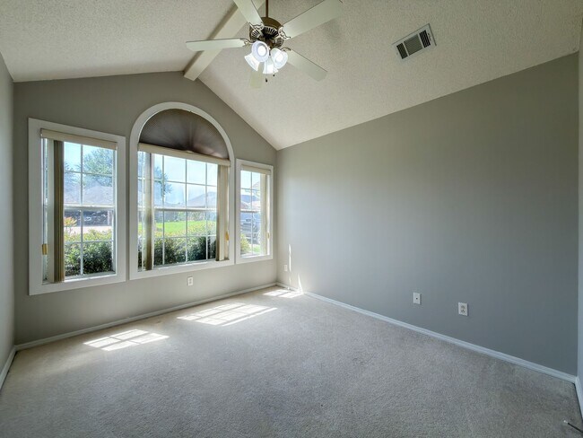 Building Photo - 6409 Fallstone Rd