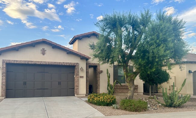 Primary Photo - 1808 E Laddoos Ave