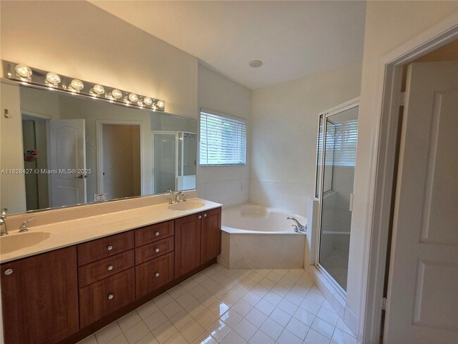 Building Photo - 3174 NW 98th Ct
