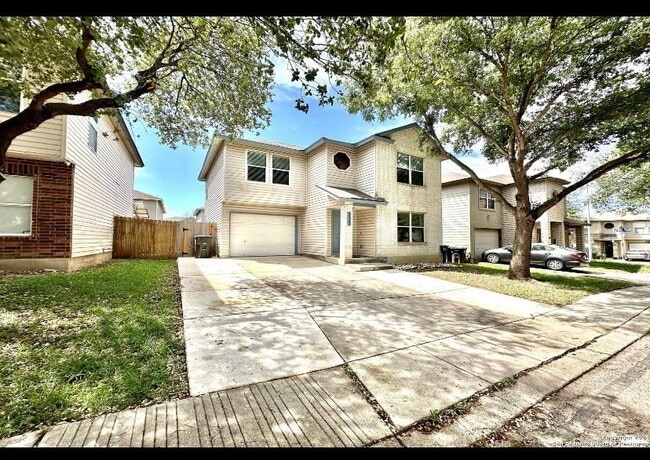 Primary Photo - 10142 Amber Flora Dr