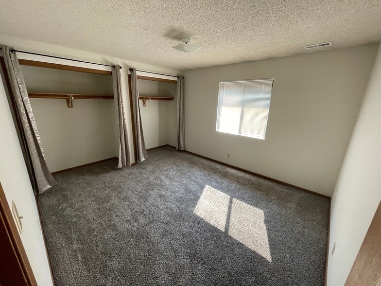 Second Bedroom - 1617 Prospect St