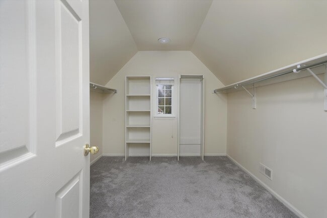 Building Photo - 2741 Blue Heron Ln