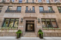 Building Photo - 1255 N State Pkwy