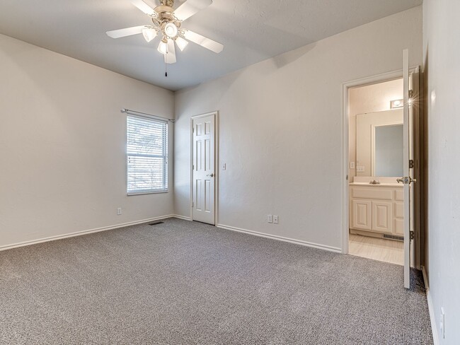 Building Photo - Updated home in Cobblestone Park- Deer Creek Schools + 4 bedrooms + 3.5 bathrooms