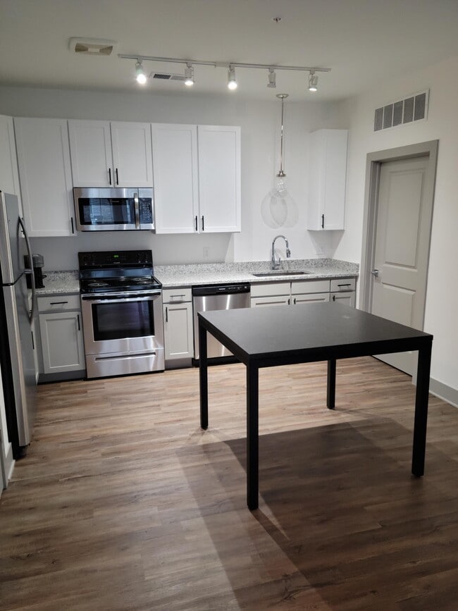 Primary Photo - 8383 Brandt Pike