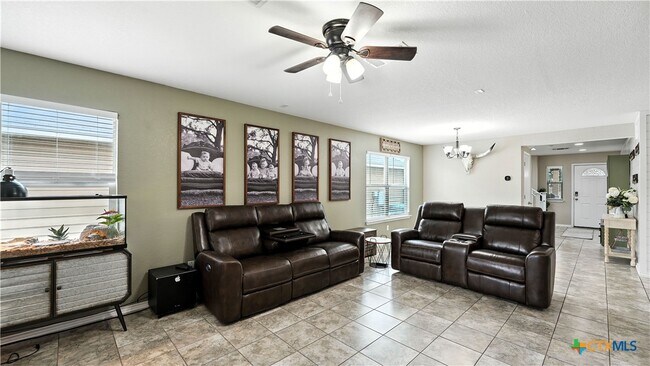 Building Photo - 208 Gatewood Clf