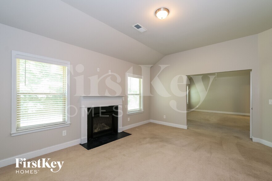 Building Photo - 325 Stonecreek Pkwy