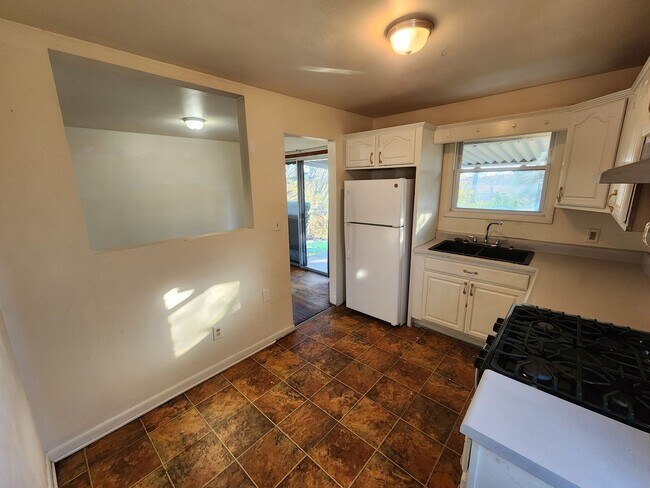 Building Photo - COMING SOON! This is a Lease-to-Own – Not ...
