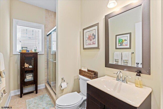 Building Photo - 16 S Decatur Ave