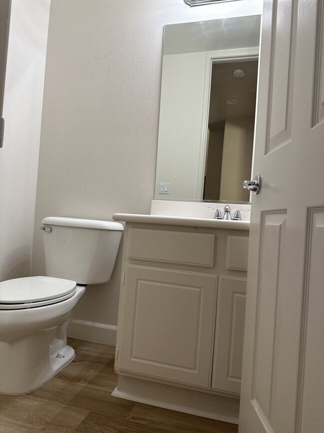 Building Photo - 3 Bedroom 2.5 Bath Home in Moreno Valley CA With Massive Backyard and Bonus Studio / Room in Gara...