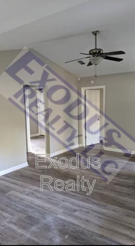Building Photo - 157 Maranatha Cir