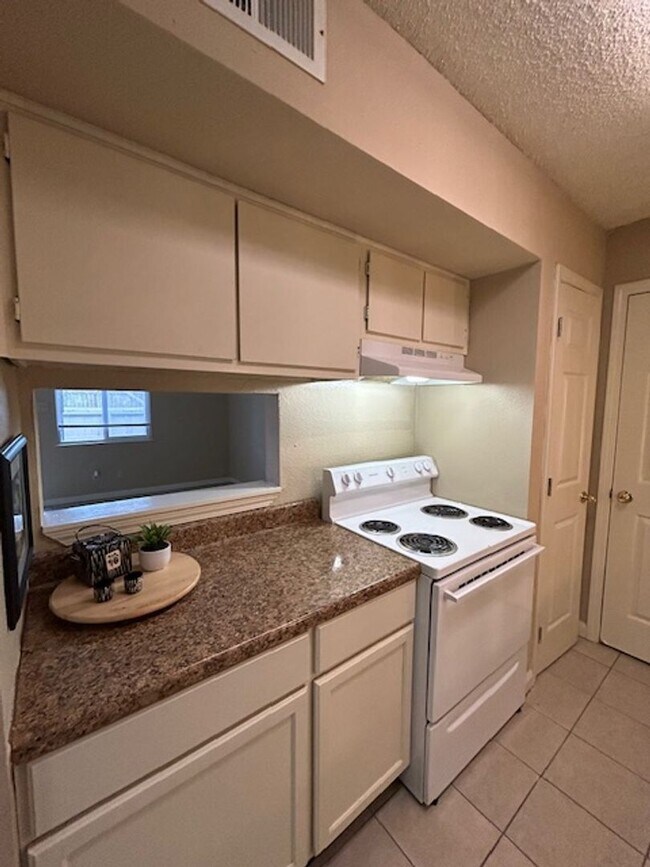 Building Photo - 843 Hammond Manor Dr