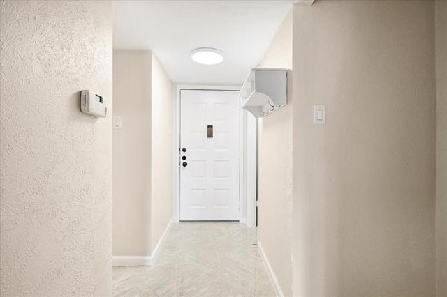 Building Photo - 4535 N O'Connor Rd