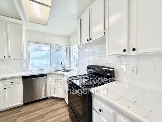 Building Photo - 24690 Rugby Ln