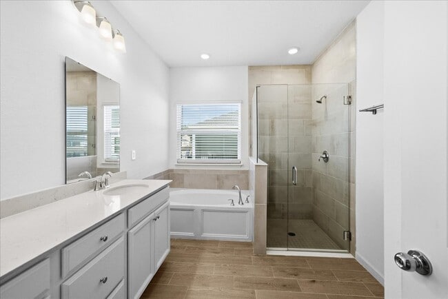 Building Photo - 100 Lake Sinclair St