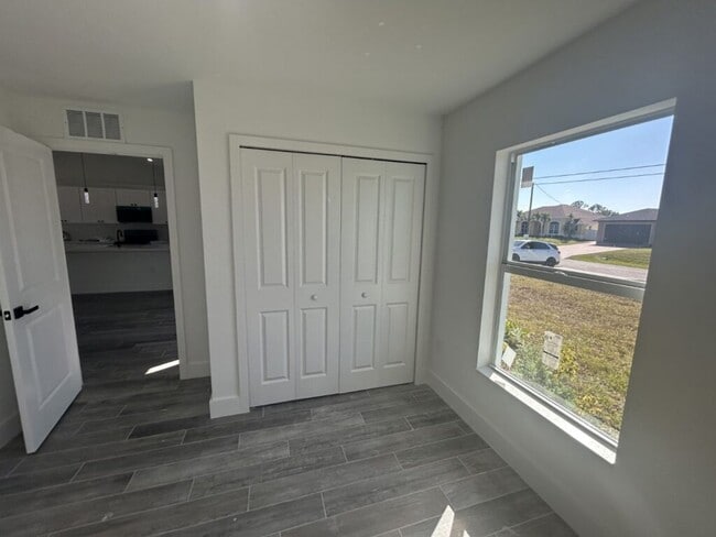 Building Photo - 1801 NW 13th Terrace