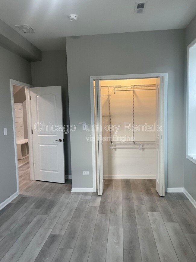 Building Photo - 1927 S Morgan St