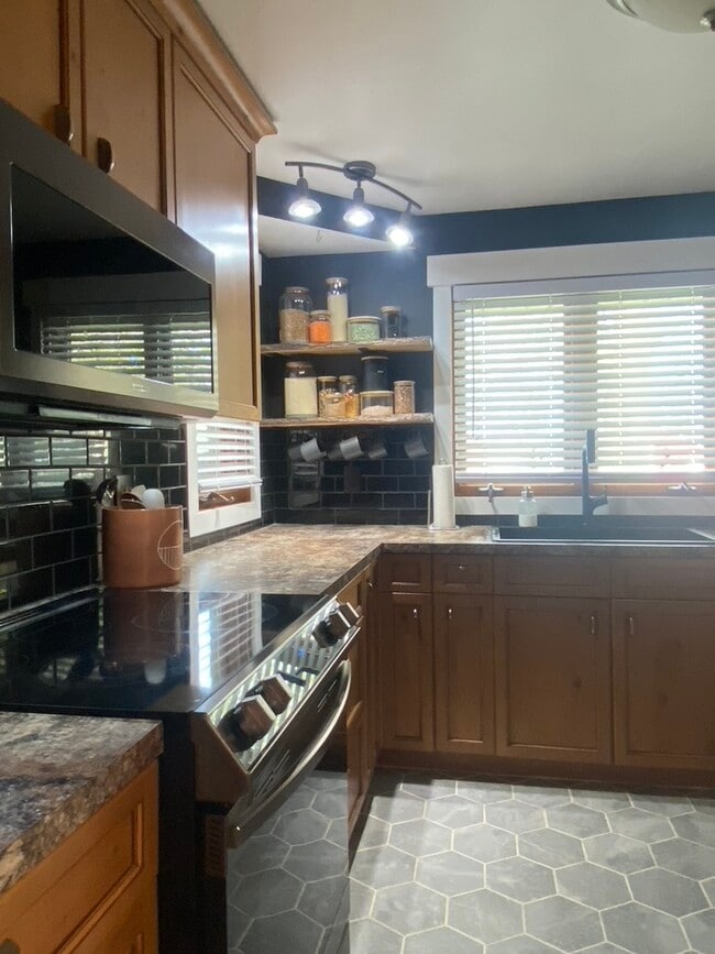 Building Photo - 4105 60th St