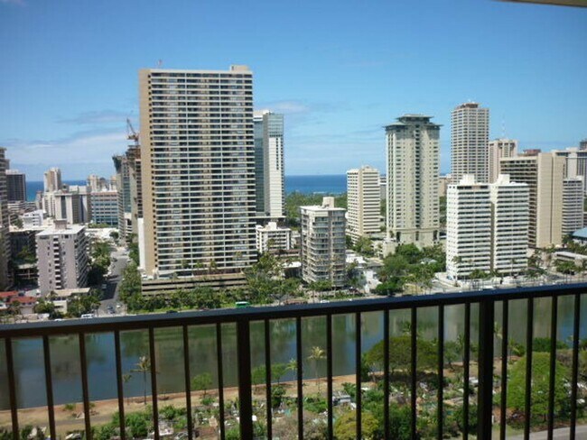Building Photo - Kaimana Lanais Condo