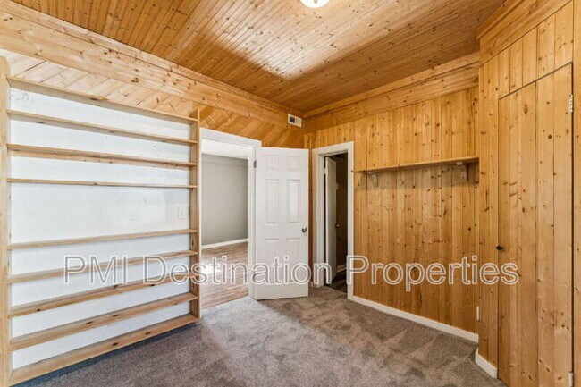 Building Photo - 108 Cliff Dr