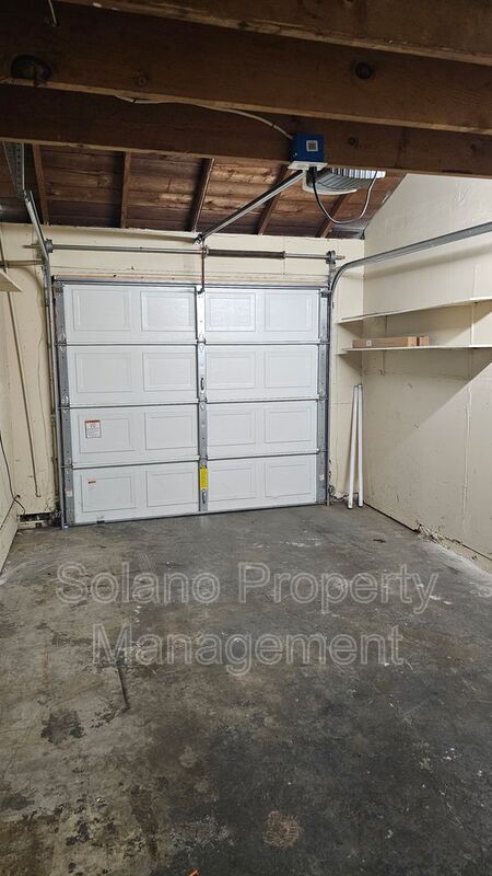 Building Photo - 1725 Idaho St