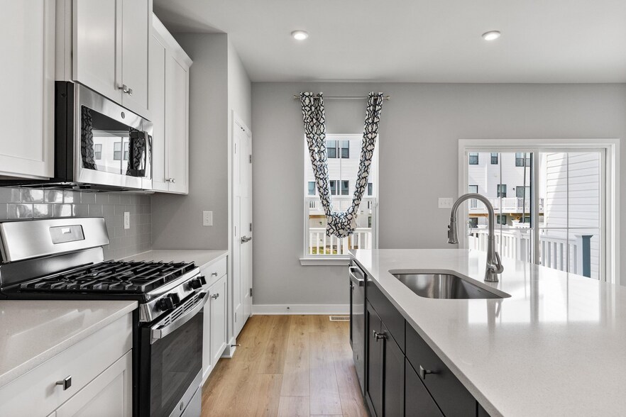 Building Photo - 1 Sage Way