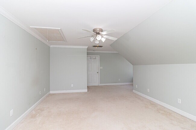 Building Photo - Stunning & Spacious Home in Walnut Hill! 4 Bedrooms | 4 Bathrooms w/ Lawn Care and Trash Service ...