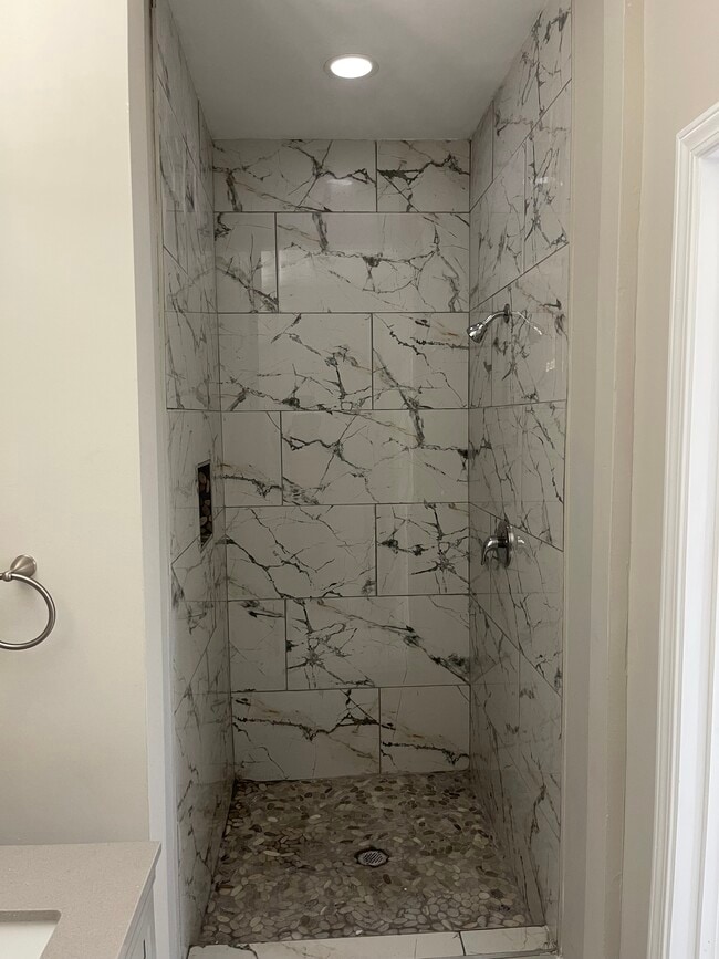 Building Photo - 801 Rockefeller St