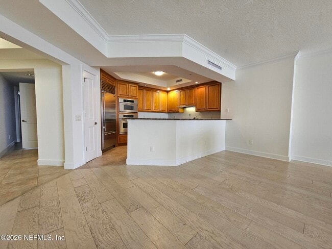 Building Photo - 1031 1st St S