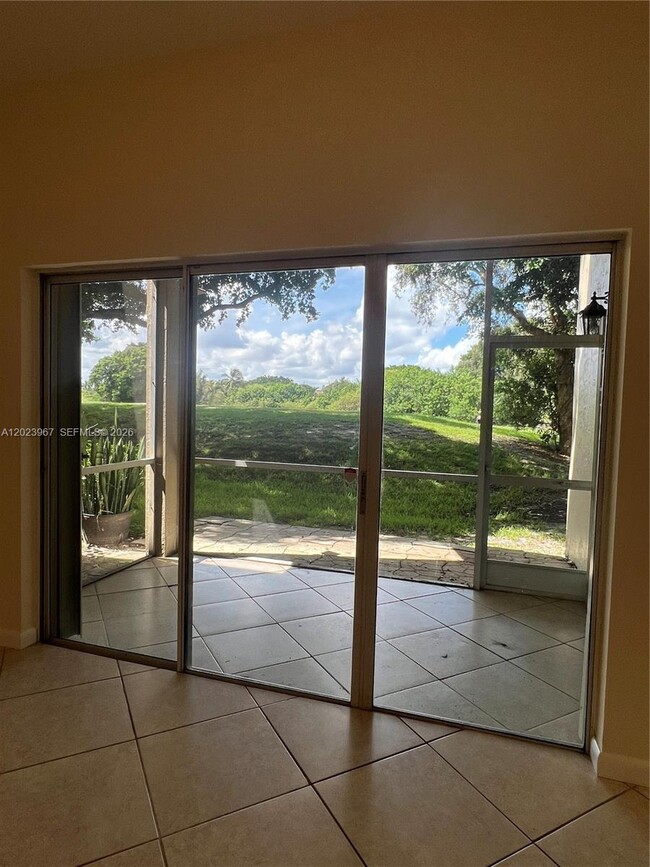 Building Photo - 16373 Malibu Dr