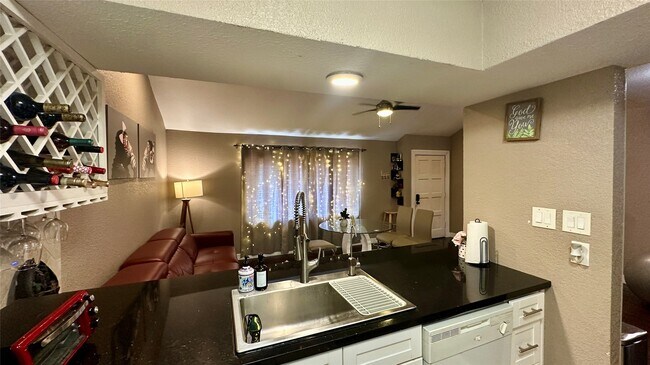 Building Photo - 12948 Greenway Chase Ct