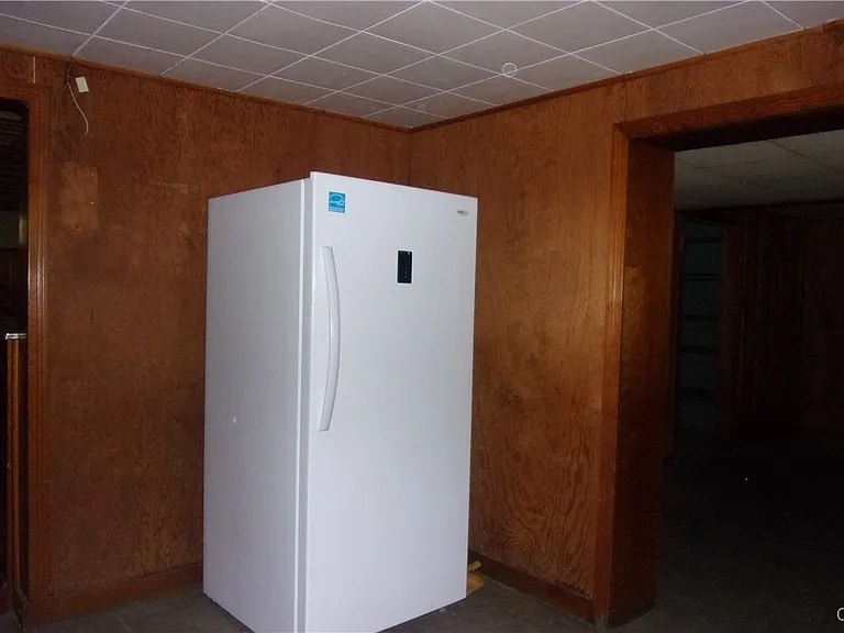 Building Photo - 223 W Molloy Rd