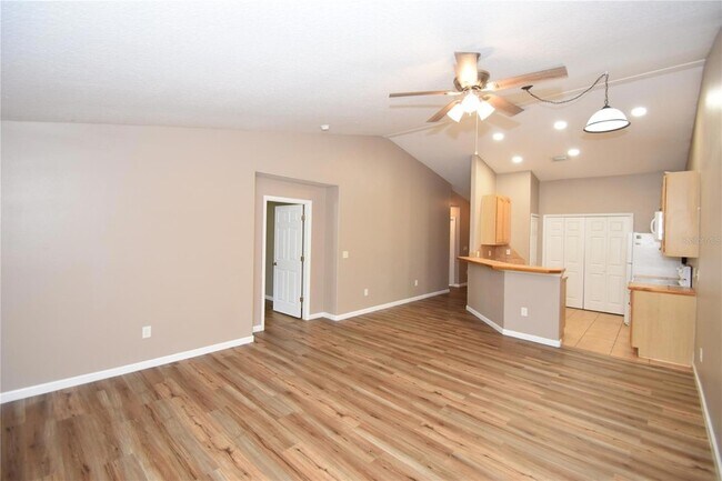Building Photo - 7 Ryarbor Dr