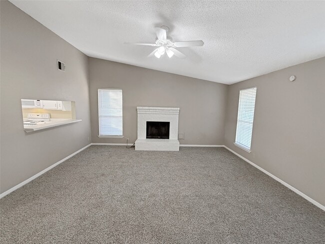 Building Photo - 14411 Cypress Leaf Dr