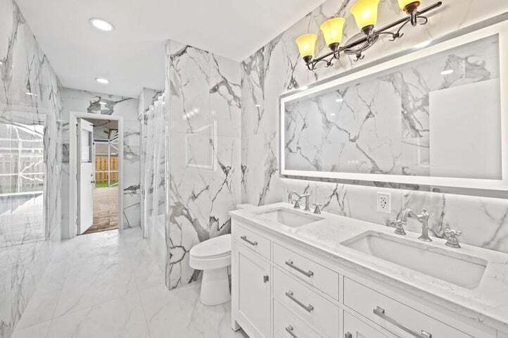 Building Photo - 20951 Chisolm Way