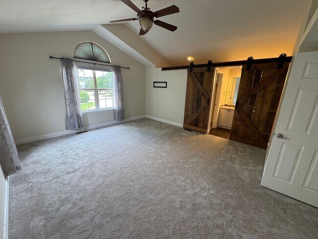Building Photo - Available for Rent in Lone Tree's Desirable Carriage Club Neighborhood!